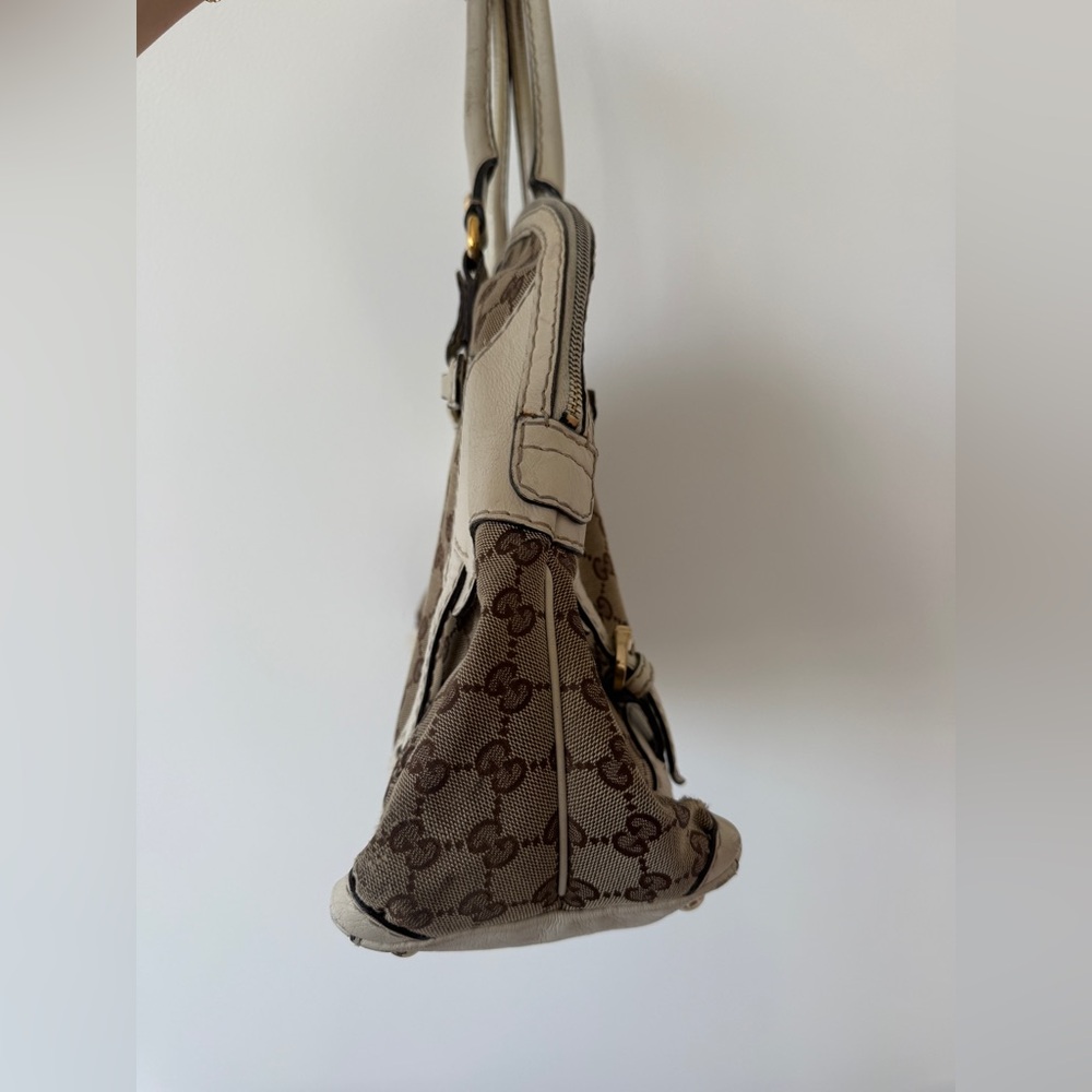 Authentic Vintage Gucci GG Shoulder Bag - Picture 5 of 10